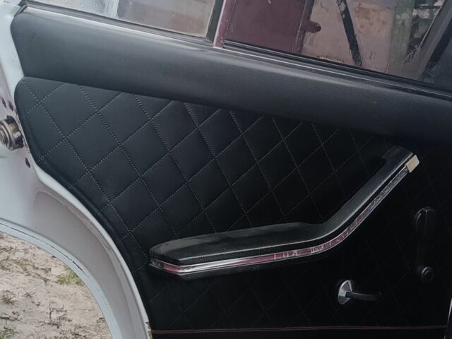 Белый ВАЗ 2106, объемом двигателя 1.5 л и пробегом 280 тыс. км за 600 $, фото 4 на Automoto.ua