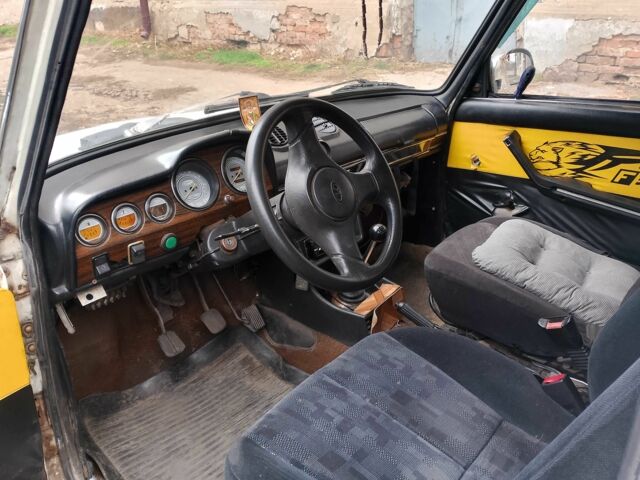 Білий ВАЗ 2106, об'ємом двигуна 1.3 л та пробігом 3 тис. км за 429 $, фото 4 на Automoto.ua