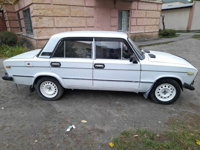 Белый ВАЗ 2106, объемом двигателя 0 л и пробегом 250 тыс. км за 600 $, фото 3 на Automoto.ua
