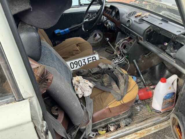 Белый ВАЗ 2106, объемом двигателя 1.5 л и пробегом 25 тыс. км за 360 $, фото 4 на Automoto.ua