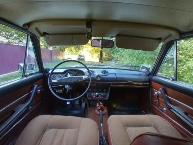 Белый ВАЗ 2106, объемом двигателя 1 л и пробегом 85 тыс. км за 900 $, фото 5 на Automoto.ua