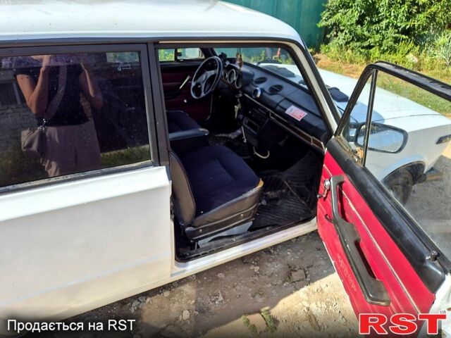 Білий ВАЗ 2106, об'ємом двигуна 1.3 л та пробігом 300 тис. км за 650 $, фото 2 на Automoto.ua