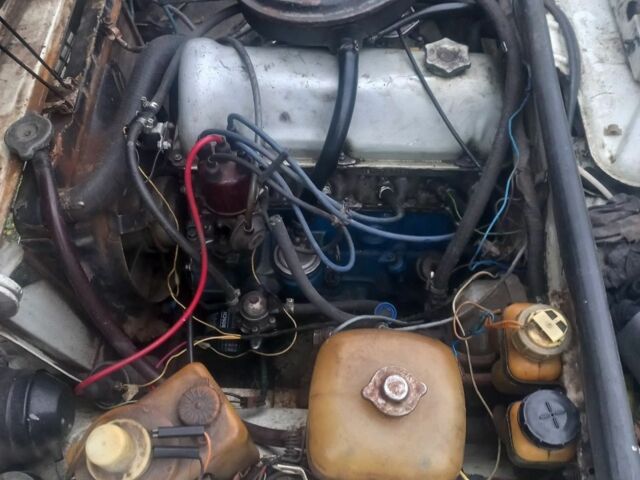 Белый ВАЗ 2106, объемом двигателя 0 л и пробегом 100 тыс. км за 237 $, фото 3 на Automoto.ua