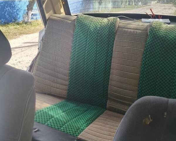 Белый ВАЗ 2106, объемом двигателя 1.3 л и пробегом 199 тыс. км за 532 $, фото 6 на Automoto.ua