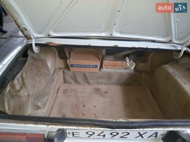 Білий ВАЗ 2106, об'ємом двигуна 1.3 л та пробігом 250 тис. км за 588 $, фото 5 на Automoto.ua