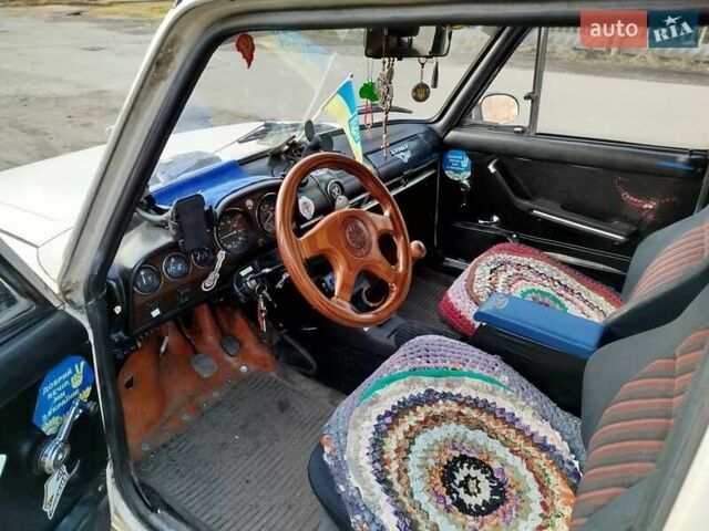 ВАЗ 2106 1985 в Богуславе на Automoto.ua Белый ВАЗ 2106, объемом двигателя 1.3 л и пробегом 88 тыс. км за 1000 $, фото 11 на Automoto.ua