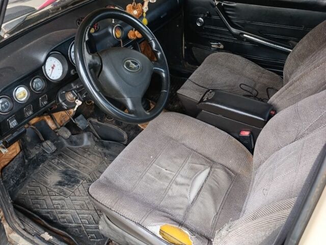 Белый ВАЗ 2106, объемом двигателя 0 л и пробегом 70 тыс. км за 261 $, фото 6 на Automoto.ua