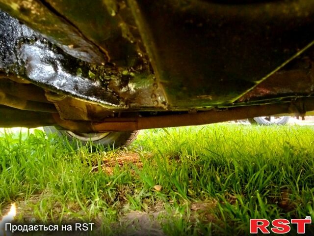 Белый ВАЗ 2106, объемом двигателя 16 л и пробегом 0 тыс. км за 360 $, фото 9 на Automoto.ua