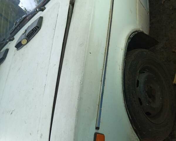 Білий ВАЗ 2106, об'ємом двигуна 0 л та пробігом 100 тис. км за 500 $, фото 1 на Automoto.ua