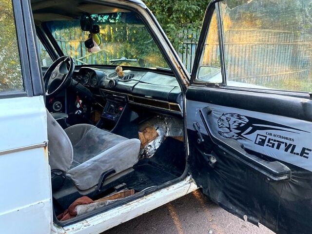 Белый ВАЗ 2106, объемом двигателя 1.3 л и пробегом 100 тыс. км за 450 $, фото 5 на Automoto.ua