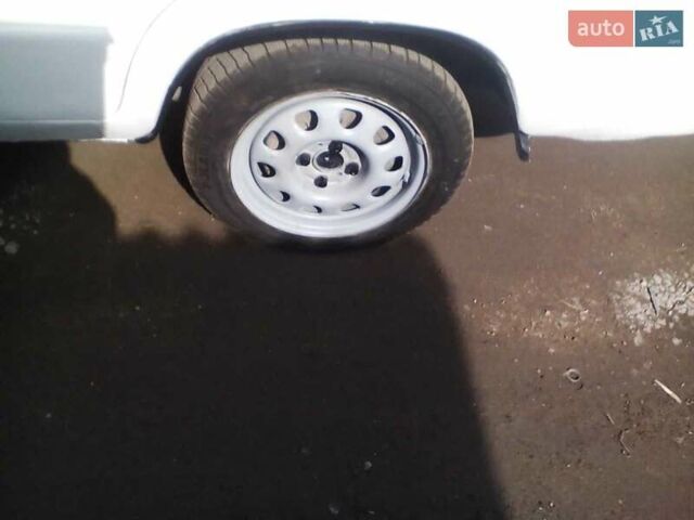 Білий ВАЗ 2106, об'ємом двигуна 1.3 л та пробігом 91 тис. км за 950 $, фото 19 на Automoto.ua