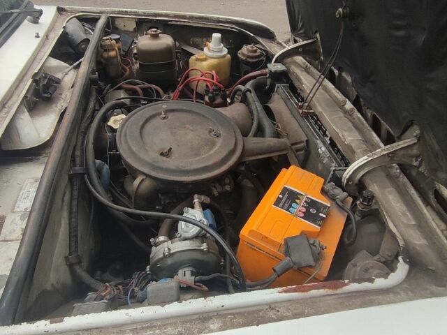 Белый ВАЗ 2106, объемом двигателя 1.3 л и пробегом 850 тыс. км за 355 $, фото 4 на Automoto.ua