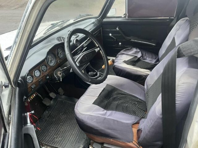 Білий ВАЗ 2106, об'ємом двигуна 1.3 л та пробігом 200 тис. км за 237 $, фото 3 на Automoto.ua