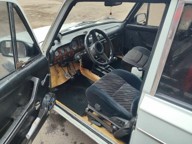 Білий ВАЗ 2106, об'ємом двигуна 1.5 л та пробігом 220 тис. км за 596 $, фото 5 на Automoto.ua