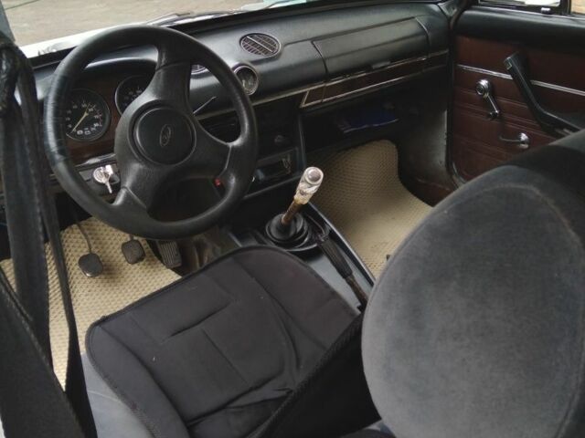 Белый ВАЗ 2106, объемом двигателя 0 л и пробегом 53 тыс. км за 500 $, фото 6 на Automoto.ua