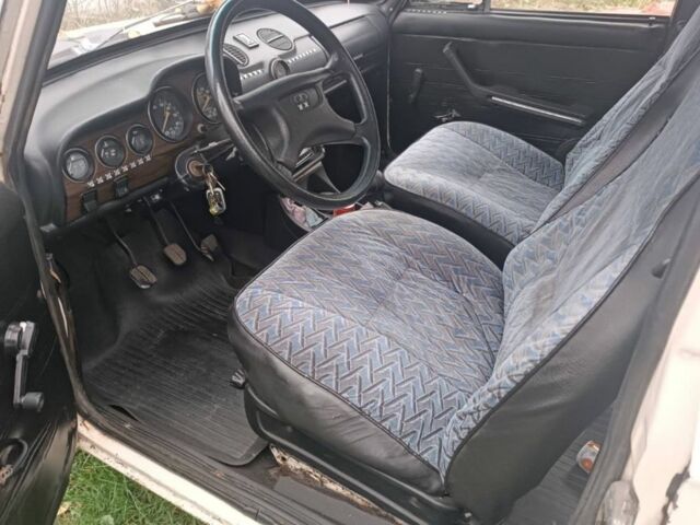 Белый ВАЗ 2106, объемом двигателя 1.3 л и пробегом 100 тыс. км за 372 $, фото 2 на Automoto.ua