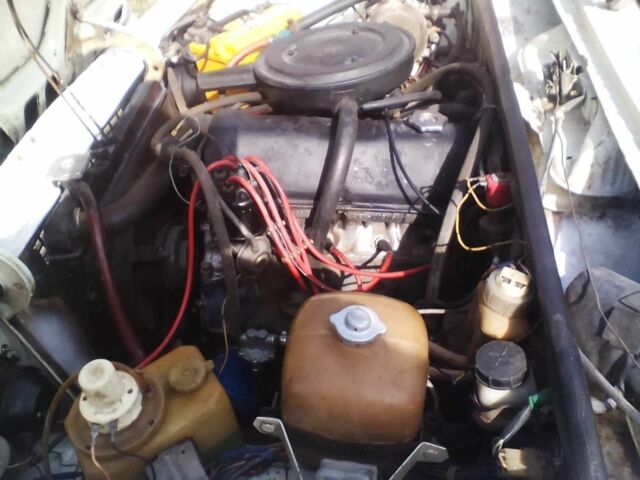 Білий ВАЗ 2106, об'ємом двигуна 1.3 л та пробігом 95 тис. км за 950 $, фото 5 на Automoto.ua