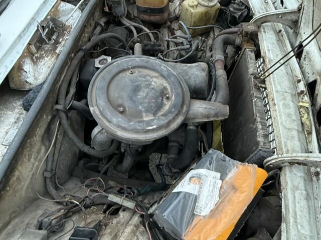 Белый ВАЗ 2106, объемом двигателя 1.6 л и пробегом 100 тыс. км за 380 $, фото 9 на Automoto.ua