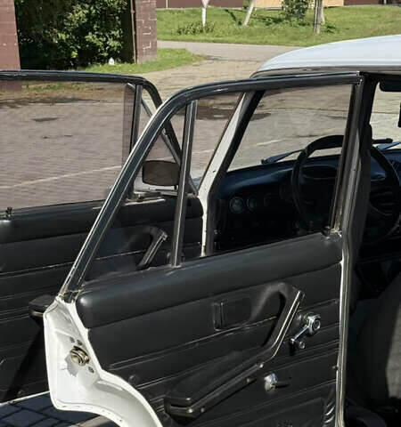 Белый ВАЗ 2106, объемом двигателя 1.57 л и пробегом 65 тыс. км за 1300 $, фото 6 на Automoto.ua