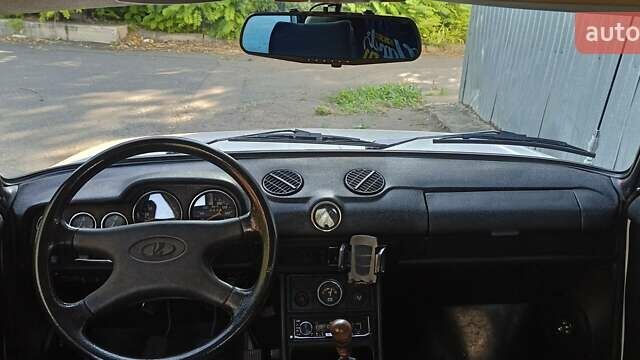 Белый ВАЗ 2106, объемом двигателя 1.57 л и пробегом 225 тыс. км за 2000 $, фото 7 на Automoto.ua