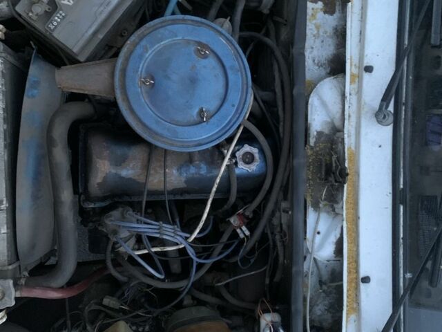 Белый ВАЗ 2106, объемом двигателя 1.5 л и пробегом 333 тыс. км за 601 $, фото 5 на Automoto.ua