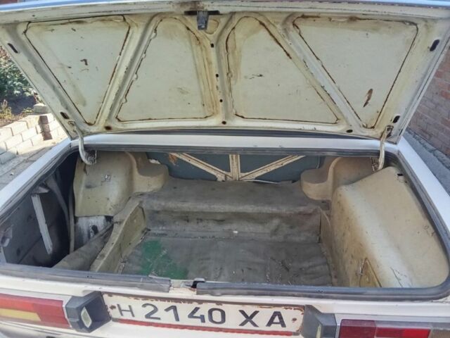 Білий ВАЗ 2106, об'ємом двигуна 1.5 л та пробігом 22 тис. км за 719 $, фото 5 на Automoto.ua