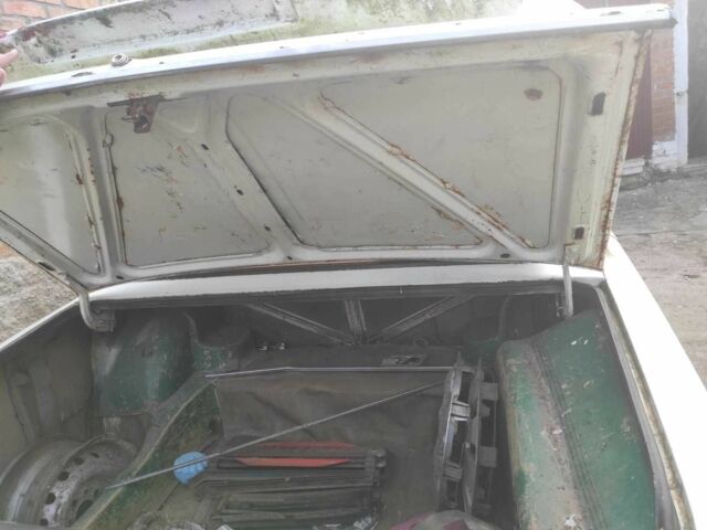 Белый ВАЗ 2106, объемом двигателя 1.3 л и пробегом 47 тыс. км за 300 $, фото 7 на Automoto.ua