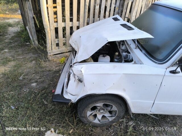 Белый ВАЗ 2106, объемом двигателя 0 л и пробегом 1000 тыс. км за 415 $, фото 4 на Automoto.ua