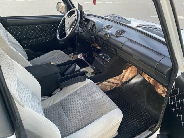 Белый ВАЗ 2106, объемом двигателя 1.6 л и пробегом 300 тыс. км за 800 $, фото 8 на Automoto.ua