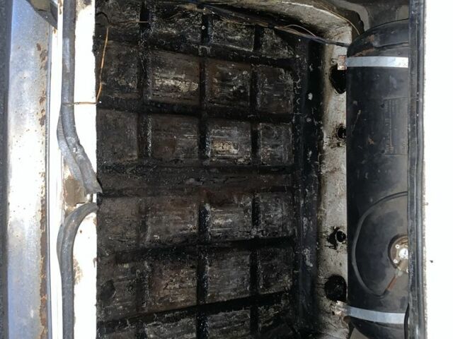 Белый ВАЗ 2106, объемом двигателя 1.5 л и пробегом 333 тыс. км за 601 $, фото 7 на Automoto.ua