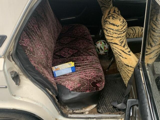 ВАЗ 2106 1986 в Кривом Роге на Automoto.ua Белый ВАЗ 2106, объемом двигателя 1.3 л и пробегом 50 тыс. км за 528 $, фото 7 на Automoto.ua