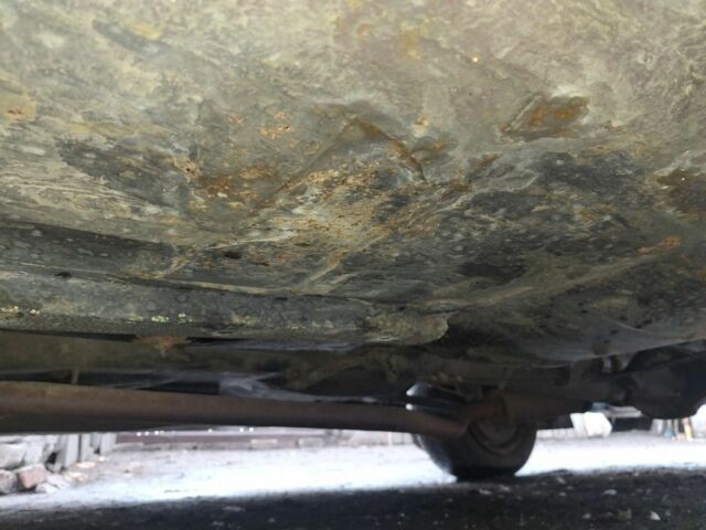 Белый ВАЗ 2106, объемом двигателя 0 л и пробегом 300 тыс. км за 761 $, фото 7 на Automoto.ua