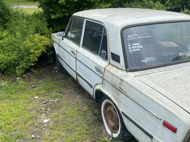 Белый ВАЗ 2106, объемом двигателя 1.5 л и пробегом 300 тыс. км за 284 $, фото 1 на Automoto.ua