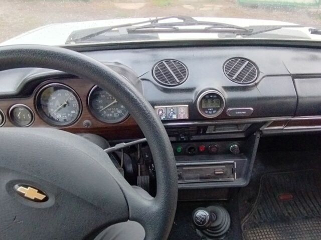 Белый ВАЗ 2106, объемом двигателя 1.5 л и пробегом 100 тыс. км за 476 $, фото 9 на Automoto.ua