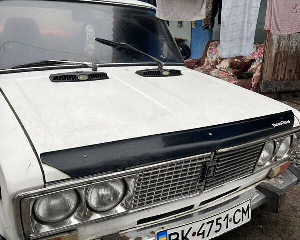Белый ВАЗ 2106, объемом двигателя 1.3 л и пробегом 60 тыс. км за 500 $, фото 1 на Automoto.ua