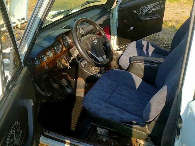 Белый ВАЗ 2106, объемом двигателя 1.6 л и пробегом 100 тыс. км за 600 $, фото 10 на Automoto.ua