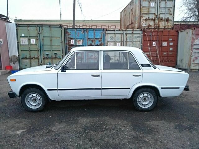 Білий ВАЗ 2106, об'ємом двигуна 1.2 л та пробігом 385 тис. км за 591 $, фото 3 на Automoto.ua