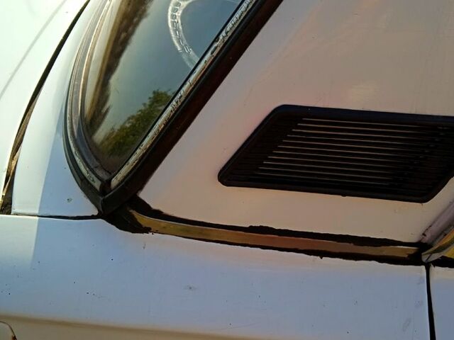 Белый ВАЗ 2106, объемом двигателя 1.3 л и пробегом 0 тыс. км за 550 $, фото 6 на Automoto.ua