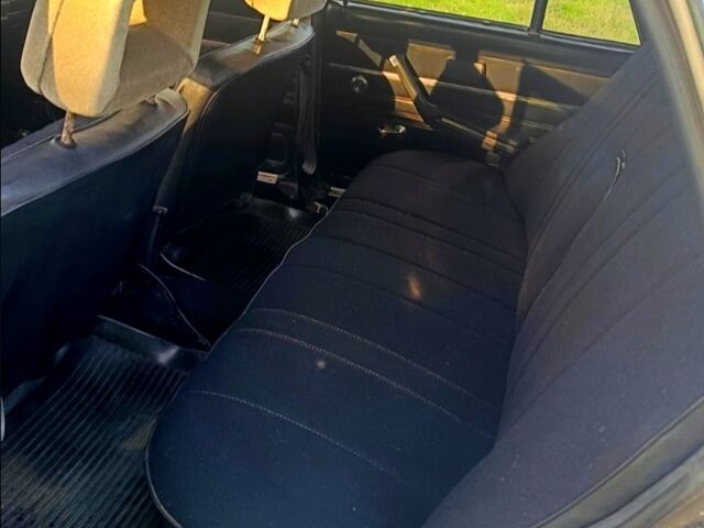 Белый ВАЗ 2106, объемом двигателя 1.3 л и пробегом 100 тыс. км за 400 $, фото 4 на Automoto.ua