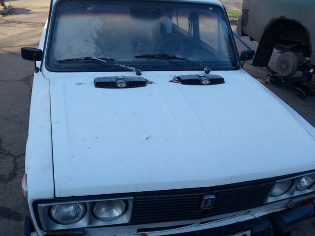 Белый ВАЗ 2106, объемом двигателя 0 л и пробегом 300 тыс. км за 612 $, фото 1 на Automoto.ua