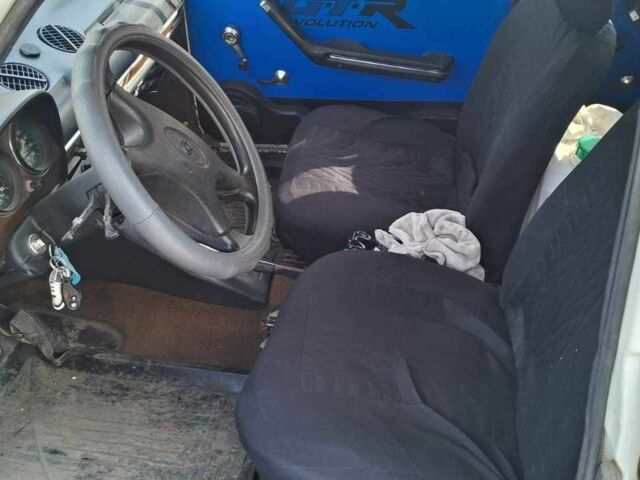 Белый ВАЗ 2106, объемом двигателя 1.3 л и пробегом 94 тыс. км за 558 $, фото 5 на Automoto.ua