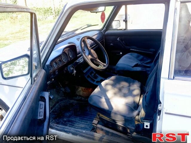 Белый ВАЗ 2106, объемом двигателя 1.3 л и пробегом 168 тыс. км за 440 $, фото 6 на Automoto.ua