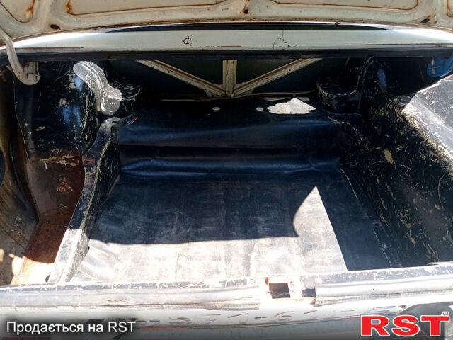 Белый ВАЗ 2106, объемом двигателя 1.3 л и пробегом 94 тыс. км за 500 $, фото 3 на Automoto.ua