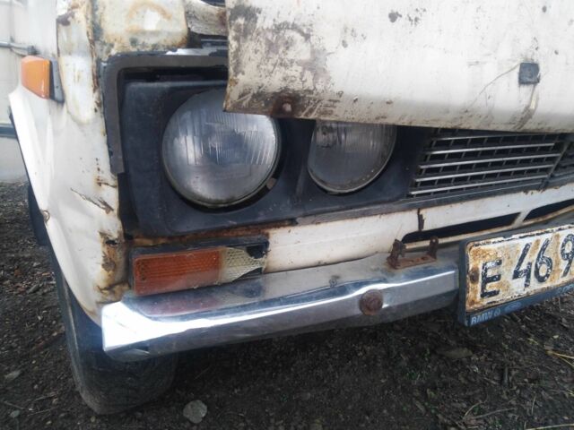 Белый ВАЗ 2106, объемом двигателя 1.5 л и пробегом 153 тыс. км за 217 $, фото 3 на Automoto.ua