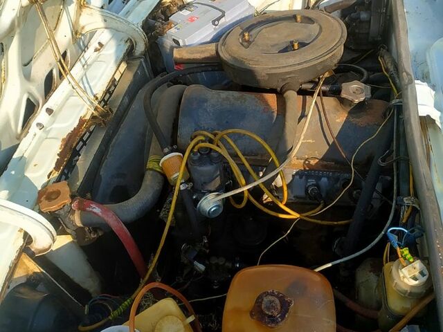 Белый ВАЗ 2106, объемом двигателя 1.6 л и пробегом 100 тыс. км за 600 $, фото 8 на Automoto.ua