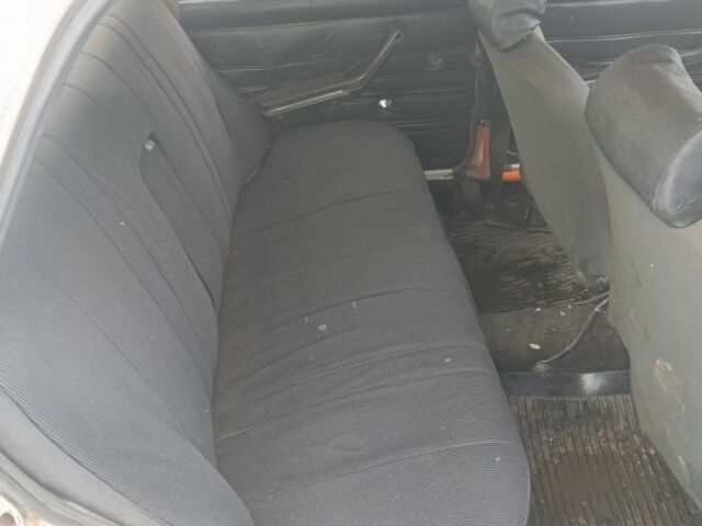 Білий ВАЗ 2106, об'ємом двигуна 1 л та пробігом 30 тис. км за 641 $, фото 5 на Automoto.ua