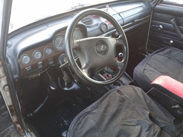 Белый ВАЗ 2106, объемом двигателя 0 л и пробегом 11 тыс. км за 700 $, фото 5 на Automoto.ua