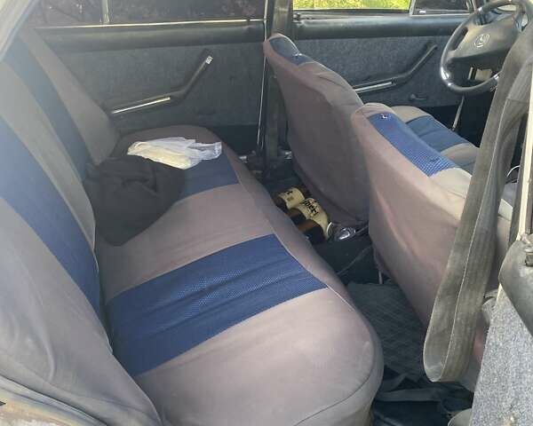 Белый ВАЗ 2106, объемом двигателя 0 л и пробегом 600 тыс. км за 839 $, фото 5 на Automoto.ua