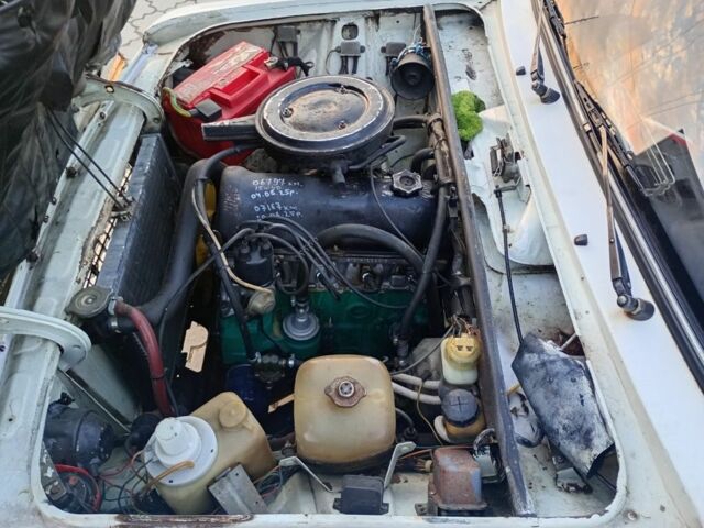 Белый ВАЗ 2106, объемом двигателя 0 л и пробегом 11 тыс. км за 700 $, фото 6 на Automoto.ua