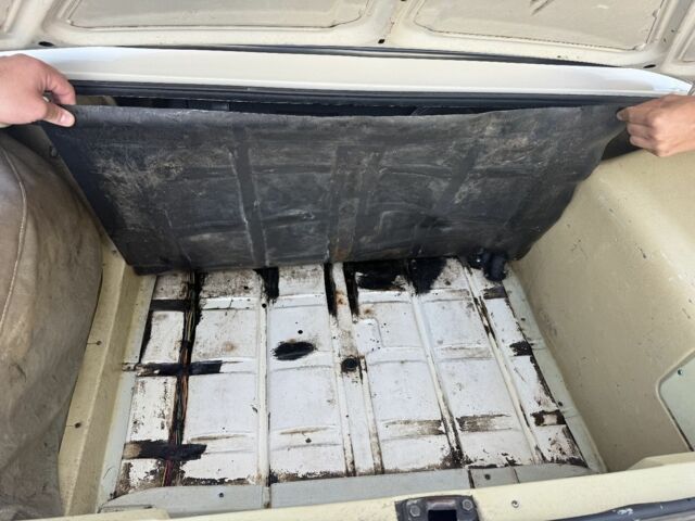 Білий ВАЗ 2106, об'ємом двигуна 1.3 л та пробігом 50 тис. км за 2900 $, фото 10 на Automoto.ua